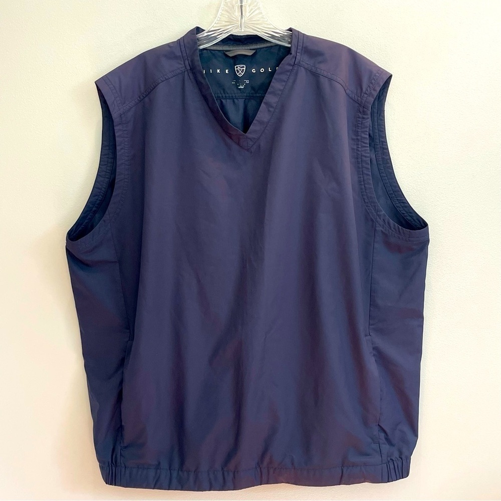 Nike Golf Vest Men’s XL (Per measurements) Label erased. V-Neck Navy pockets